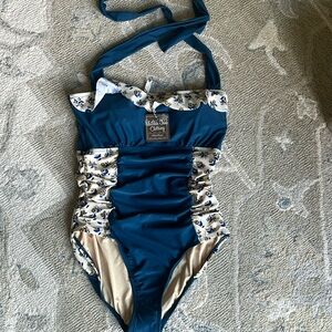 Matilda Jane women’s swimsuit size large